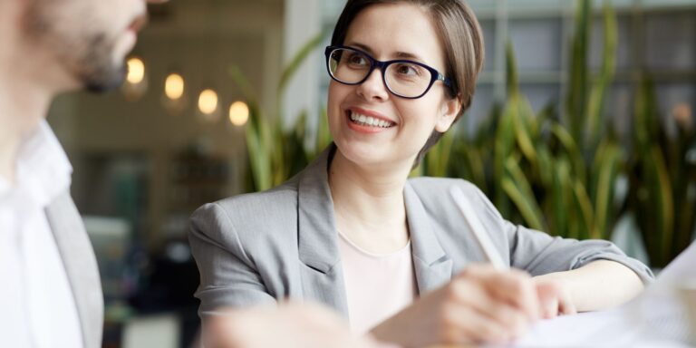 10 Dicas para Destacar o Currículo e Conseguir um Emprego